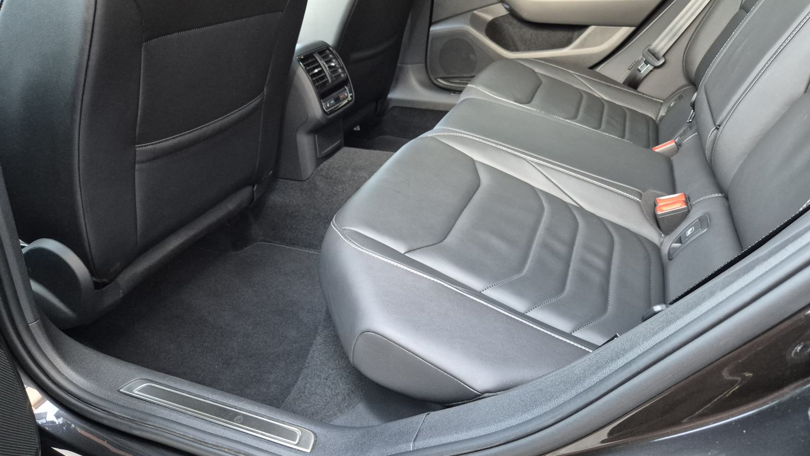 VW Arteon 2,0 TDI Elegance DSG, fotografija 15