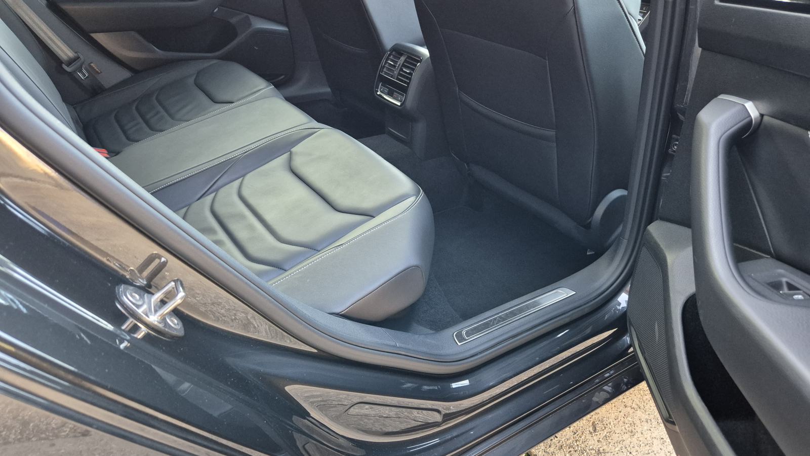 VW Arteon 2,0 TDI Elegance DSG, fotografija 16