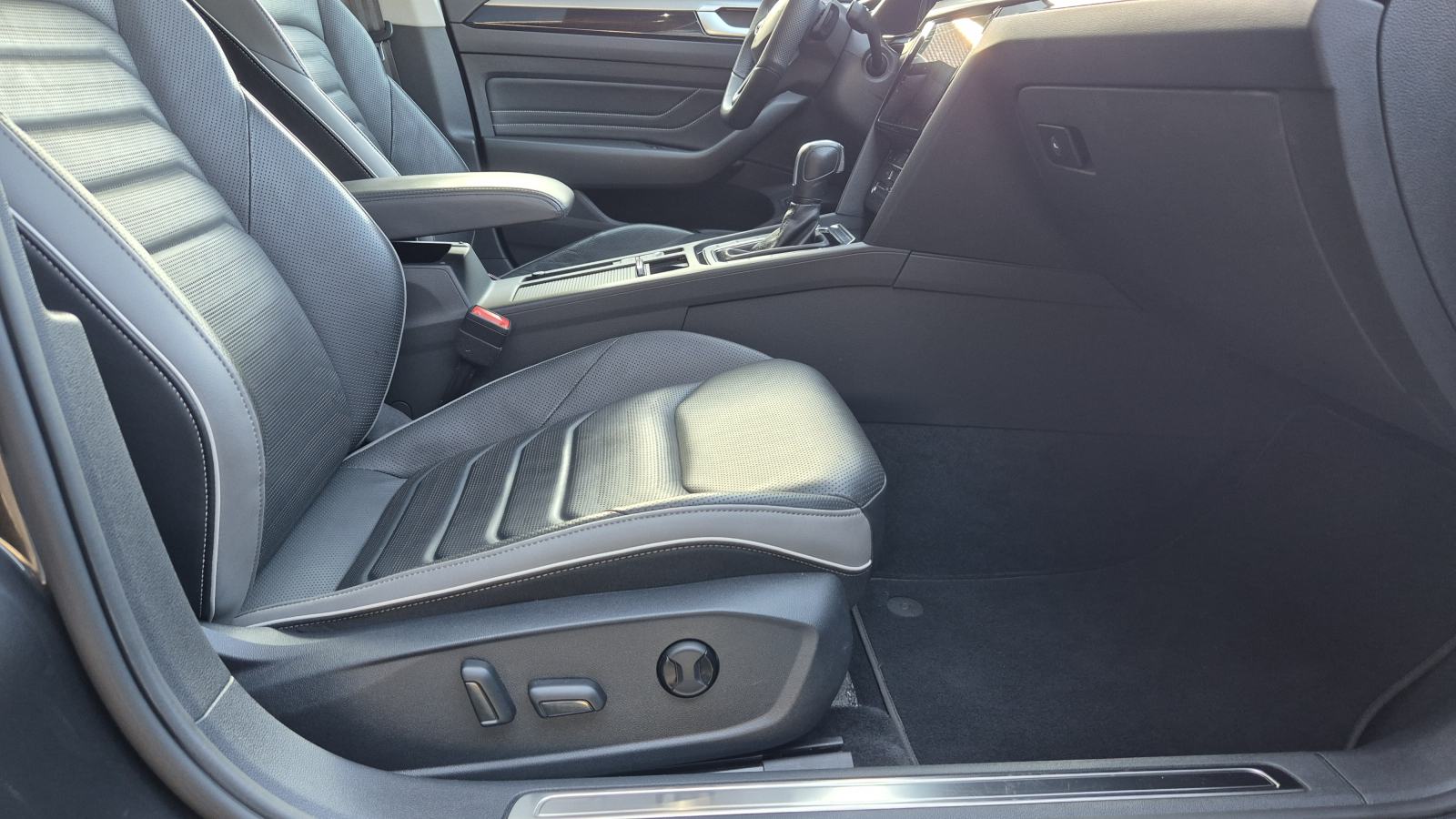 VW Arteon 2,0 TDI Elegance DSG, fotografija 14