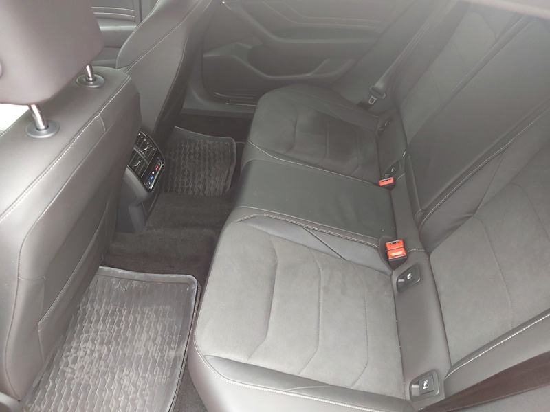 VW Arteon 2,0 TDI R-LINE / 200KS / 4X4 / DSG / REG 6/2027 GARAŽIRAN, fotografija 17