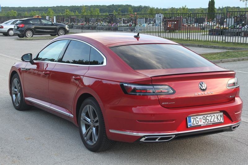 VW Arteon 2,0 TDI R-LINE / 200KS / 4X4 / DSG / REG 6/2027 GARAŽIRAN, fotografija 5