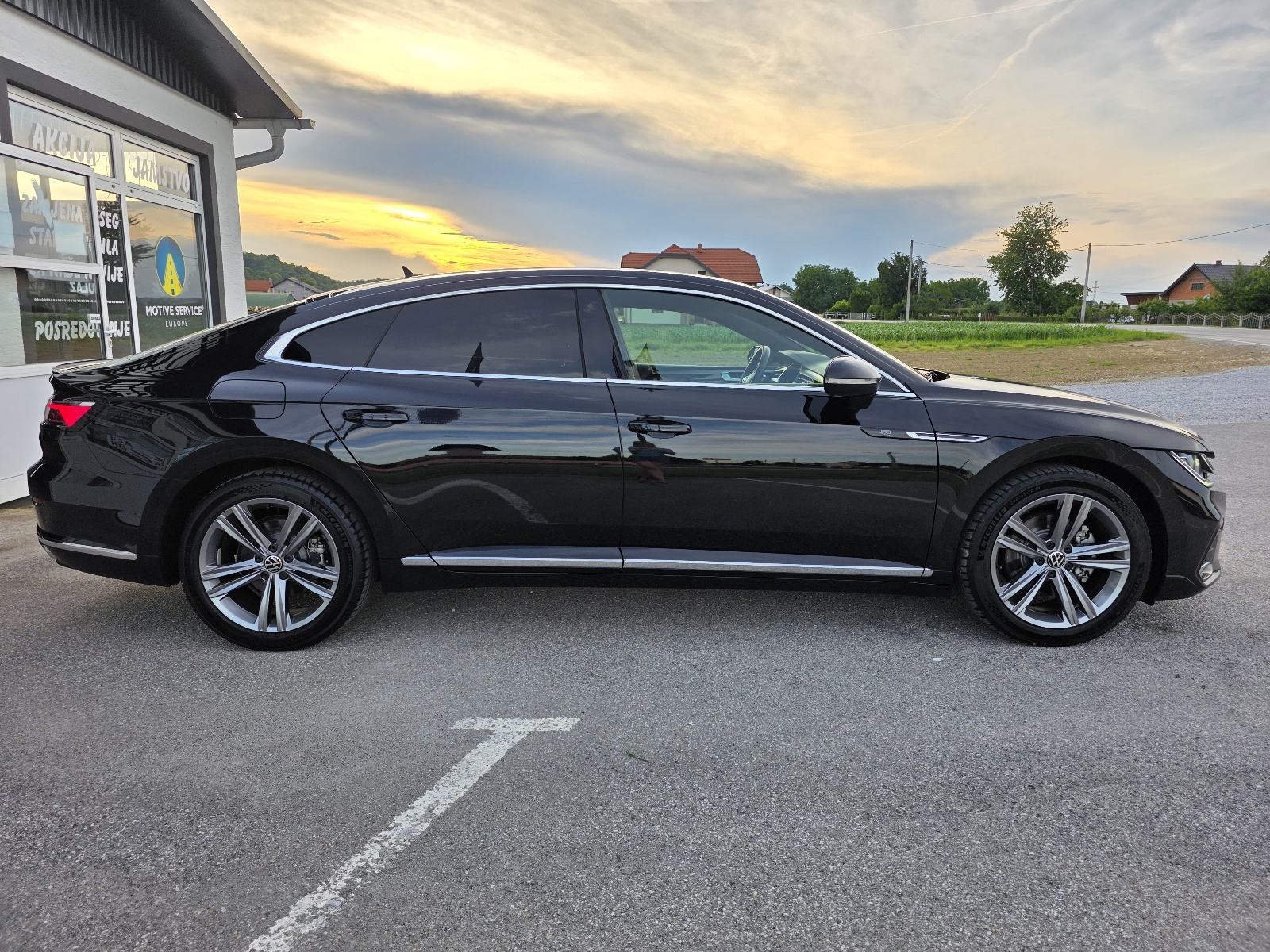VW Arteon 2,0 TDI R-LINE 4MOTION DSG, 139.000 km, IQ LIGHT, NAVI, fotografija 4