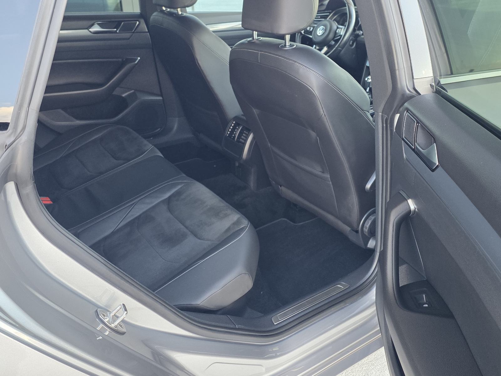 VW Arteon 2,0 TDI,R LINE,DSG,FUL LED, fotografija 10