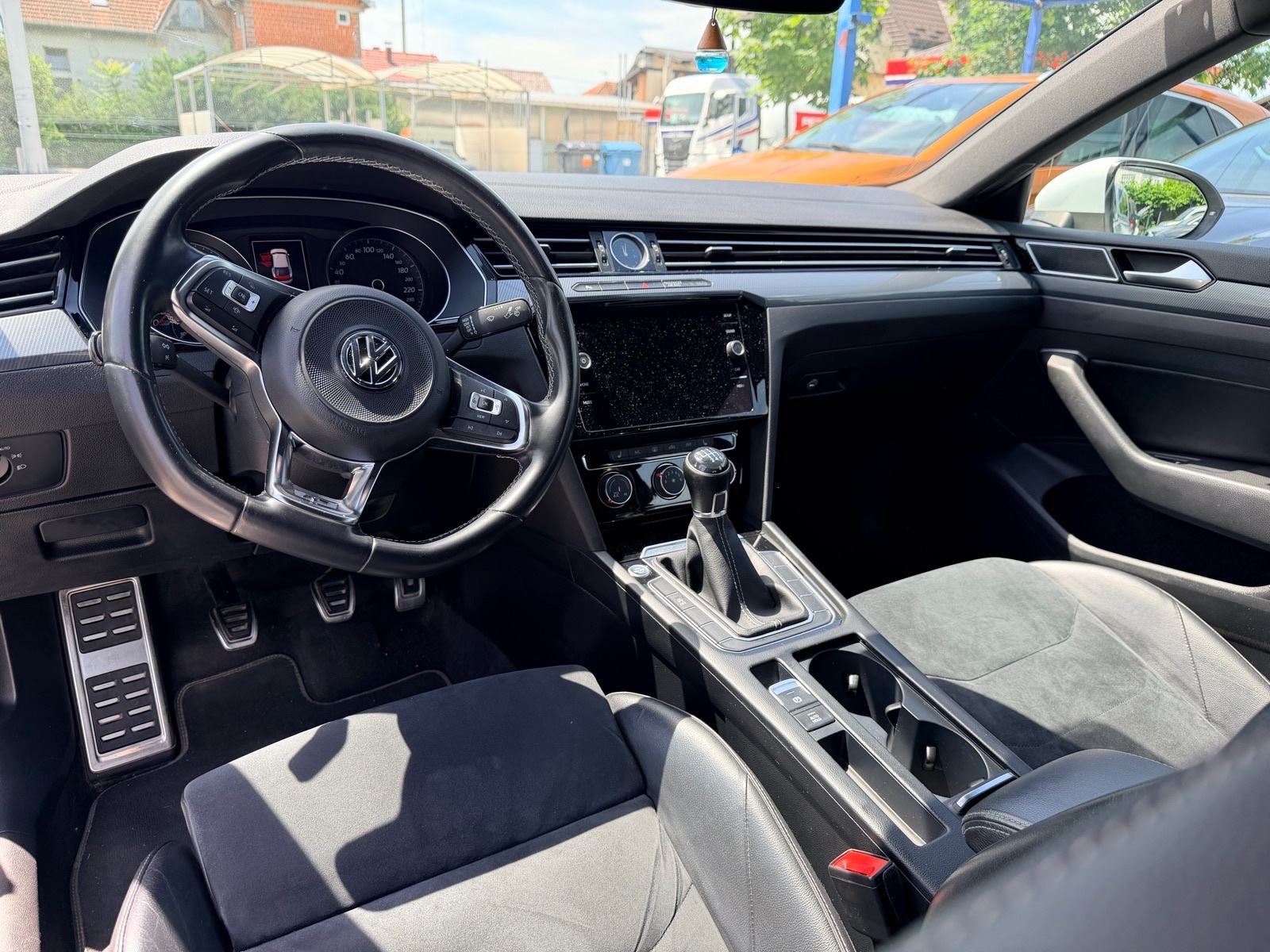 VW Arteon 2,0 TDI R-LINE*ODLIČNO STANJE*SERVISNA*, fotografija 9