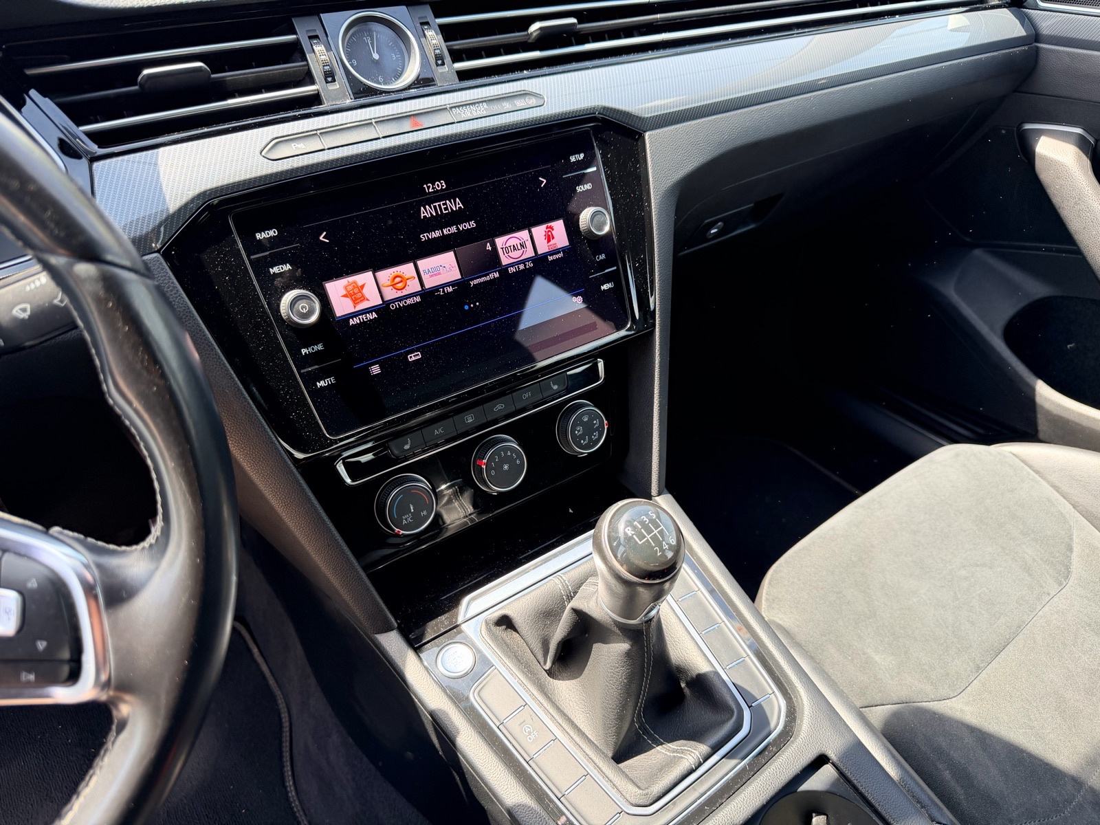 VW Arteon 2,0 TDI R-LINE*ODLIČNO STANJE*SERVISNA*, fotografija 11