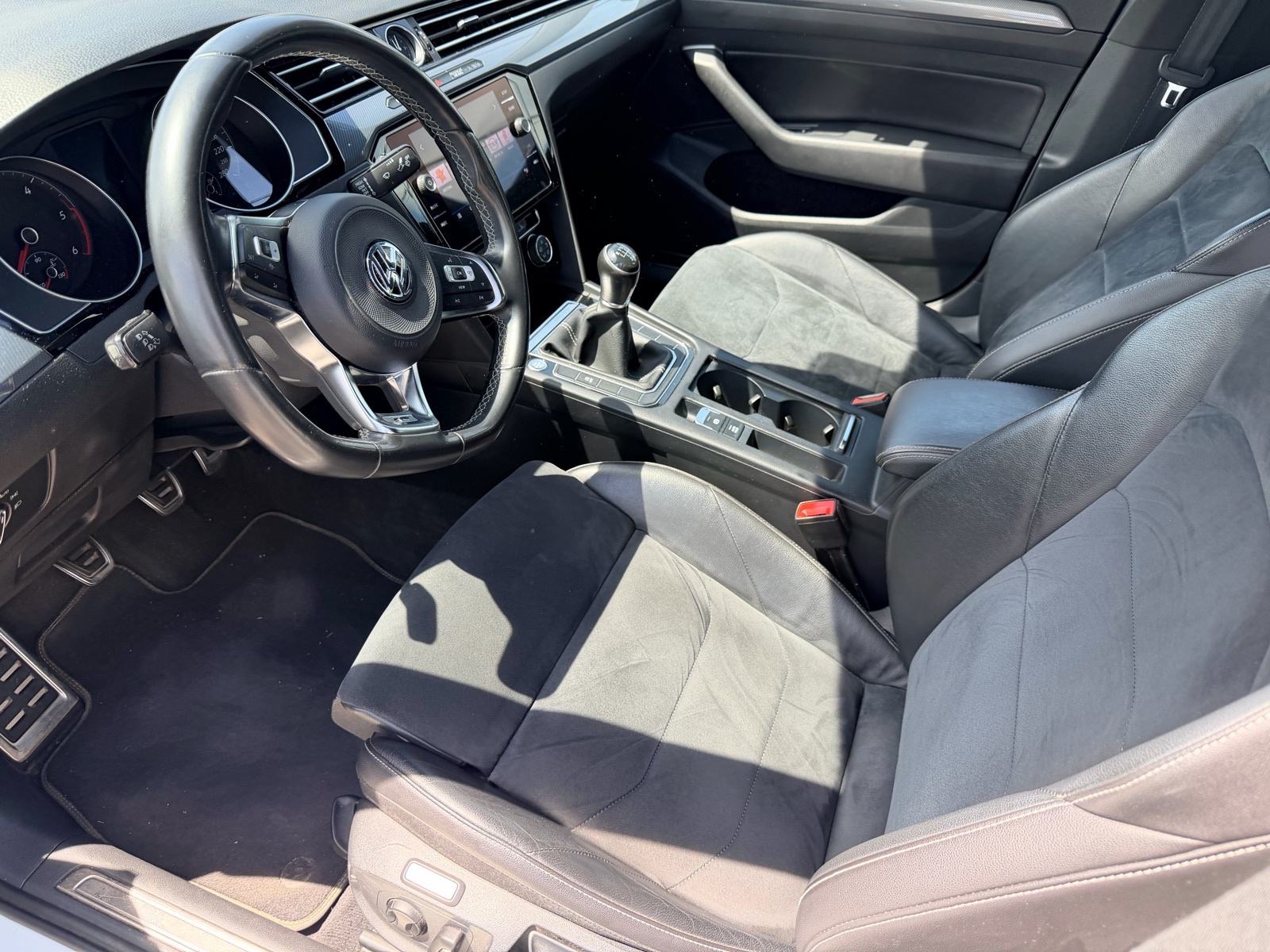 VW Arteon 2,0 TDI R-LINE*ODLIČNO STANJE*SERVISNA*, fotografija 12