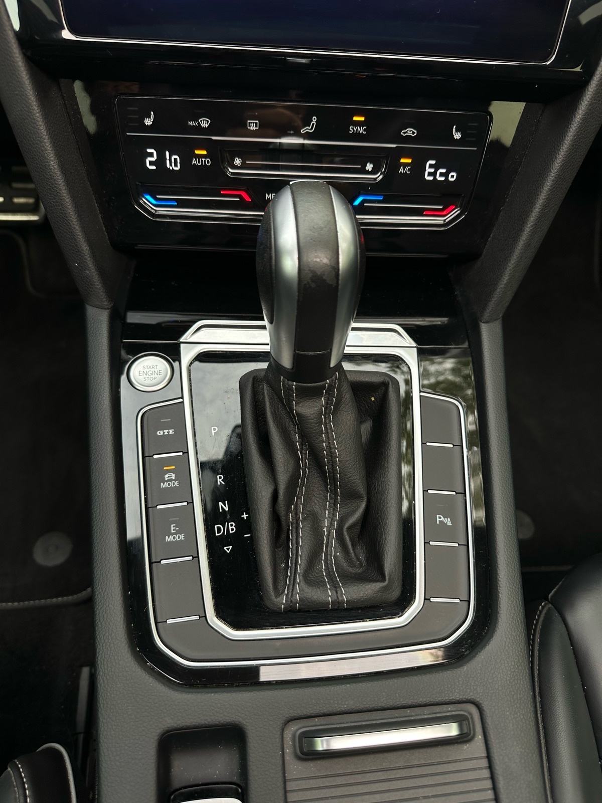 VW Arteon R-line 1.4 eHybrid, fotografija 12