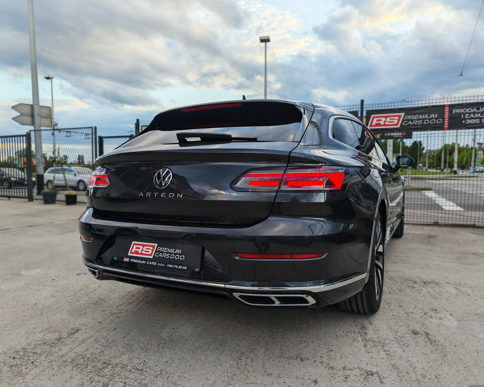 VW ARTEON SB 200KS R-LINE DSG, 18 TKM, HR AUTO, ALU 19, VW JAMSTVO 5G, fotografija 11