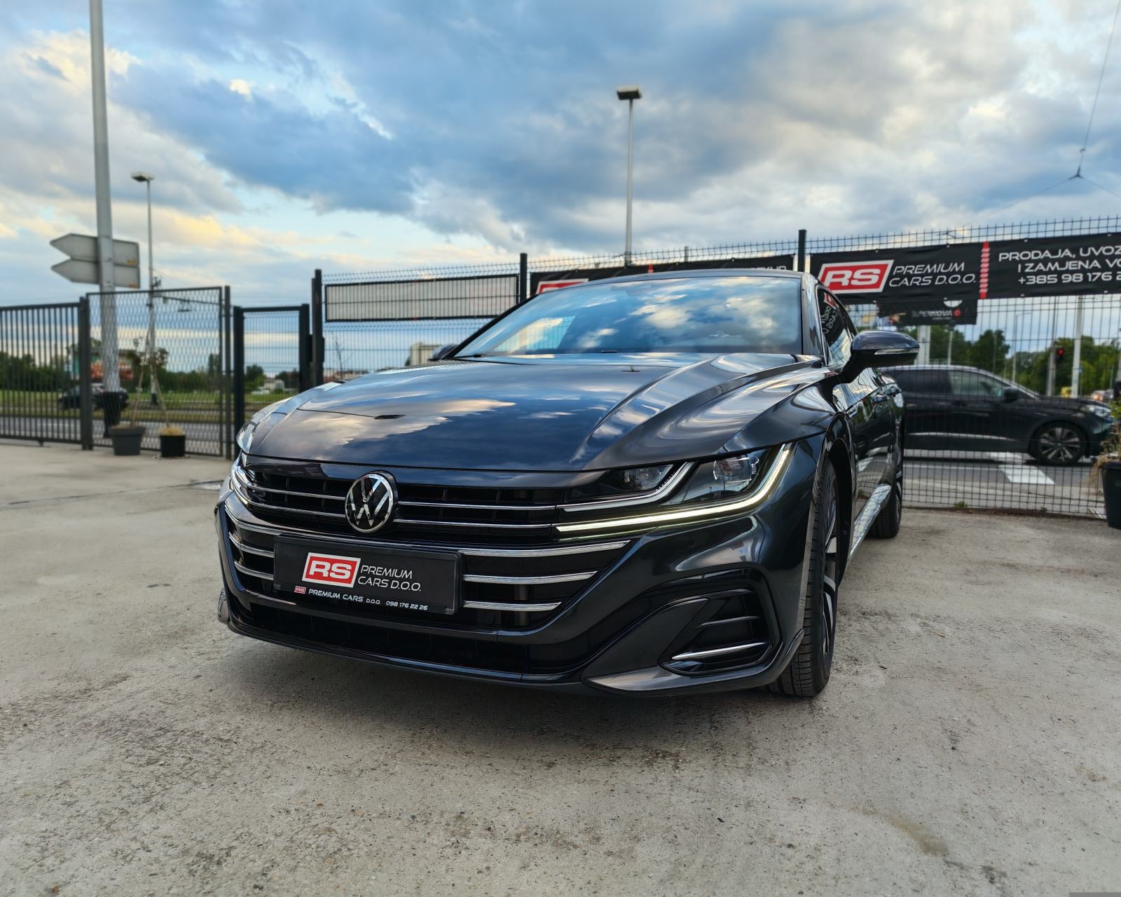 VW ARTEON SB 200KS R-LINE DSG, 18 TKM, HR AUTO, ALU 19, VW JAMSTVO 5G, fotografija 3