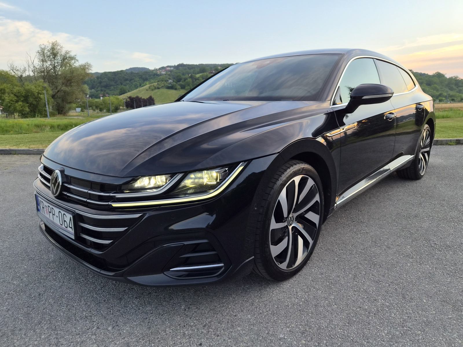 VW Arteon SB, eHybrid, R LINE, 2022., DSG, TOP STANJE, SERVISNA, PDV, fotografija 13