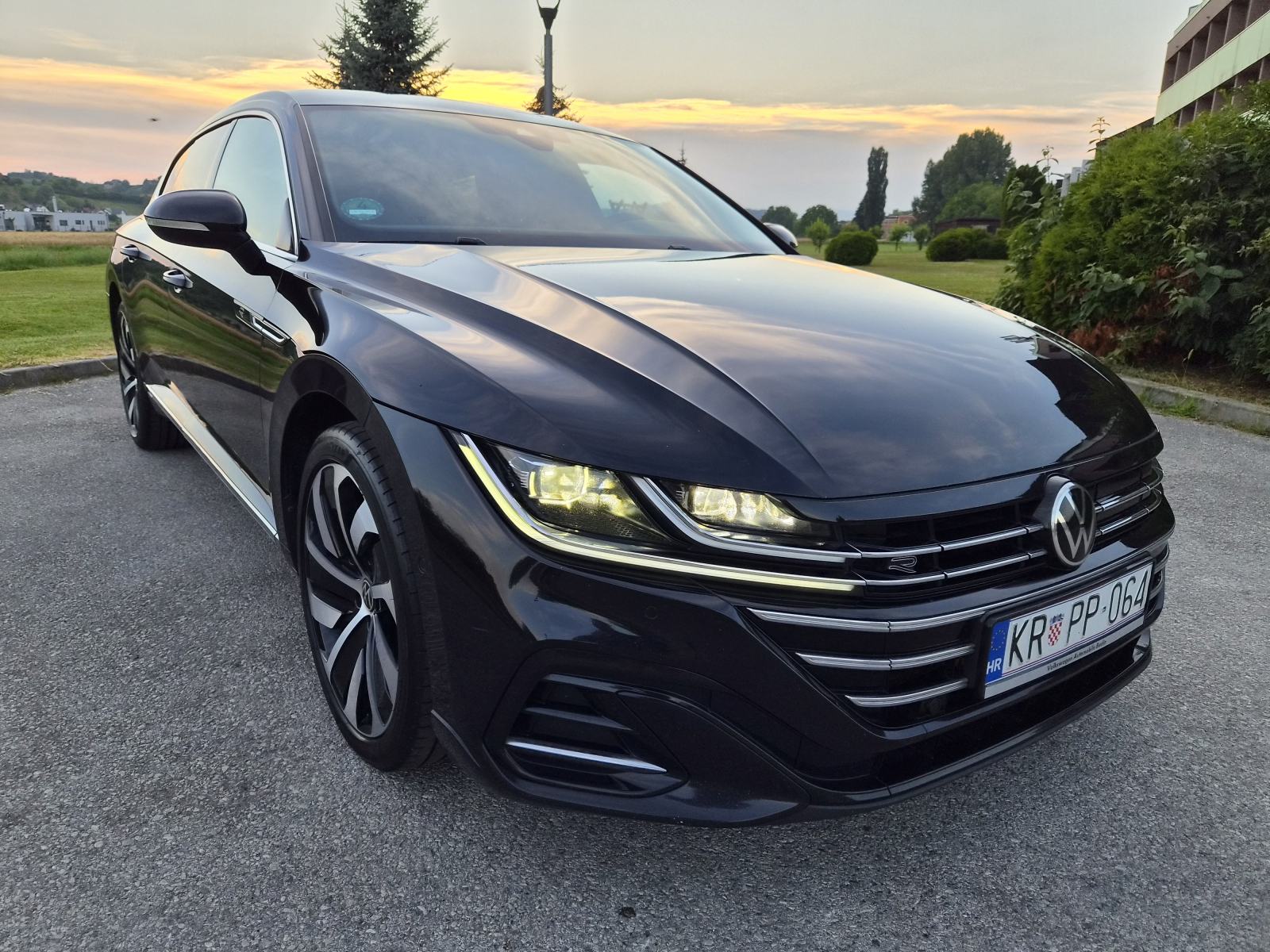 VW Arteon SB, eHybrid, R LINE, 2022., DSG, TOP STANJE, SERVISNA, PDV, fotografija 11