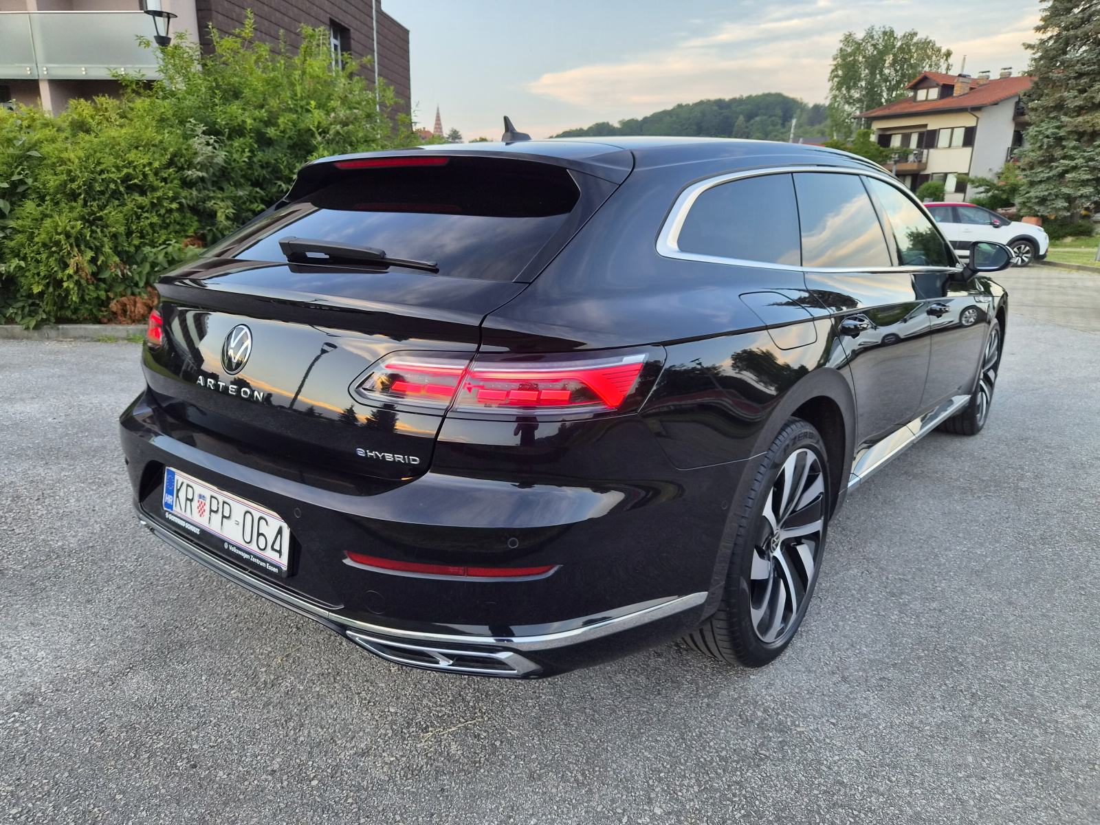 VW Arteon SB, eHybrid, R LINE, 2022., DSG, TOP STANJE, SERVISNA, PDV, fotografija 7