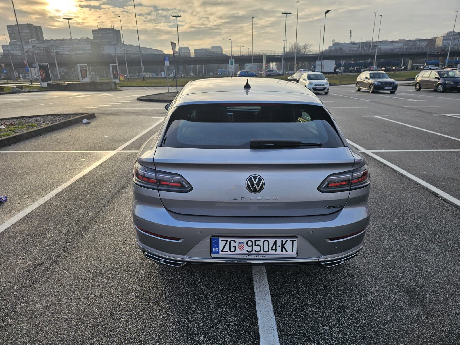 VW Arteon,SB,PRILIKA,R -Line 2,0 147 kw, 4m, 2022,31800 eura uPDV, fotografija 8