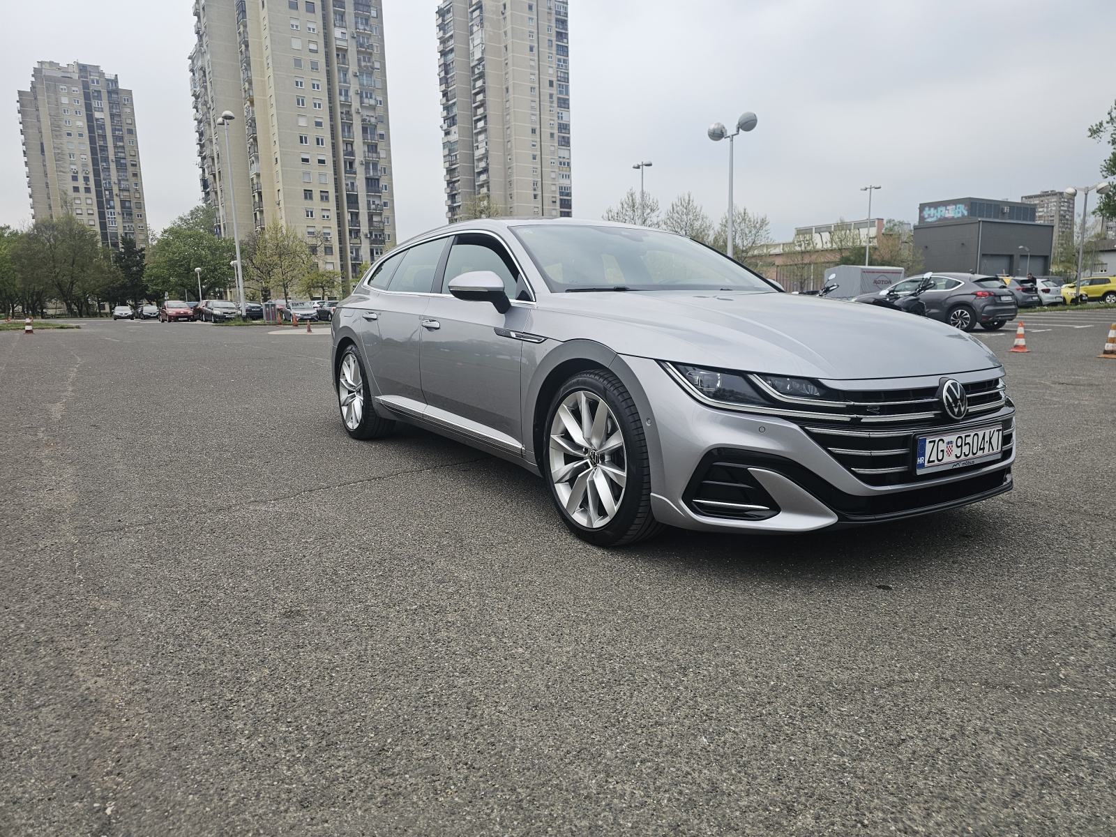 VW Arteon,SB,PRILIKA,R -Line 2,0 147 kw, 4m, 2022,31800 eura uPDV, fotografija 4
