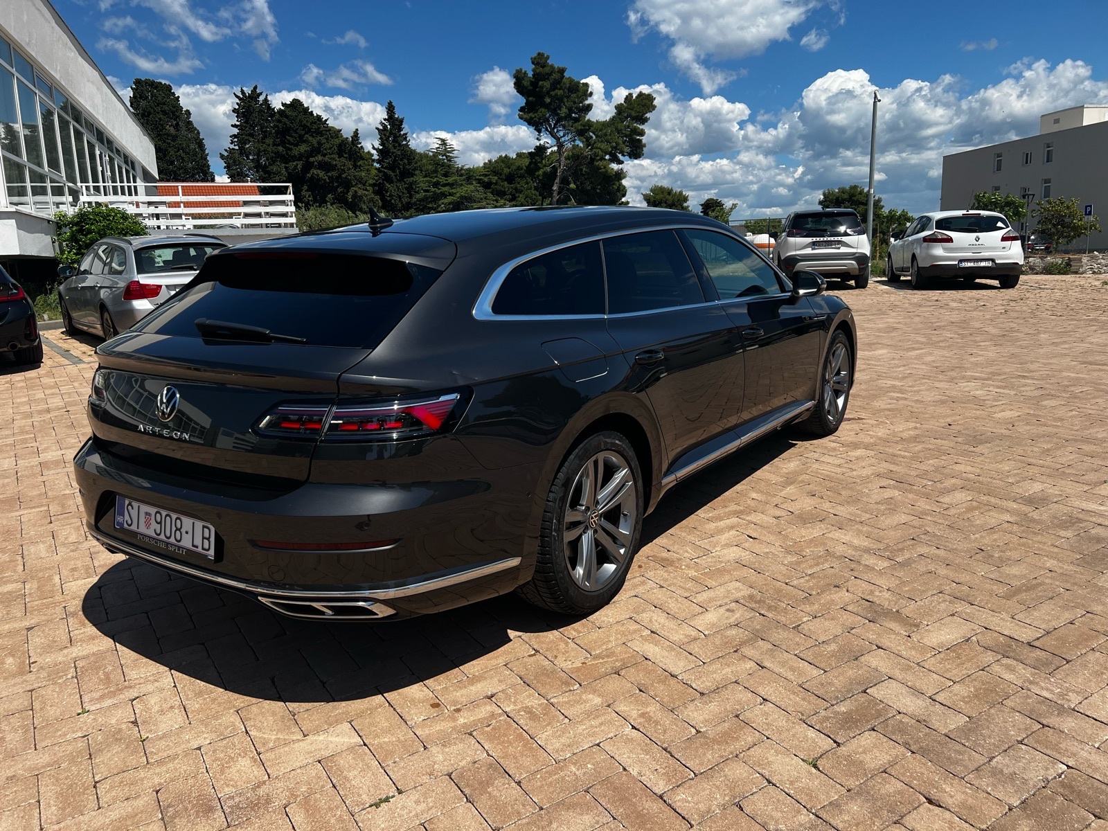VW ARTEON Shooting brake 2.0.TDI R Line Business+LED, ACC, Ergo com., fotografija 6