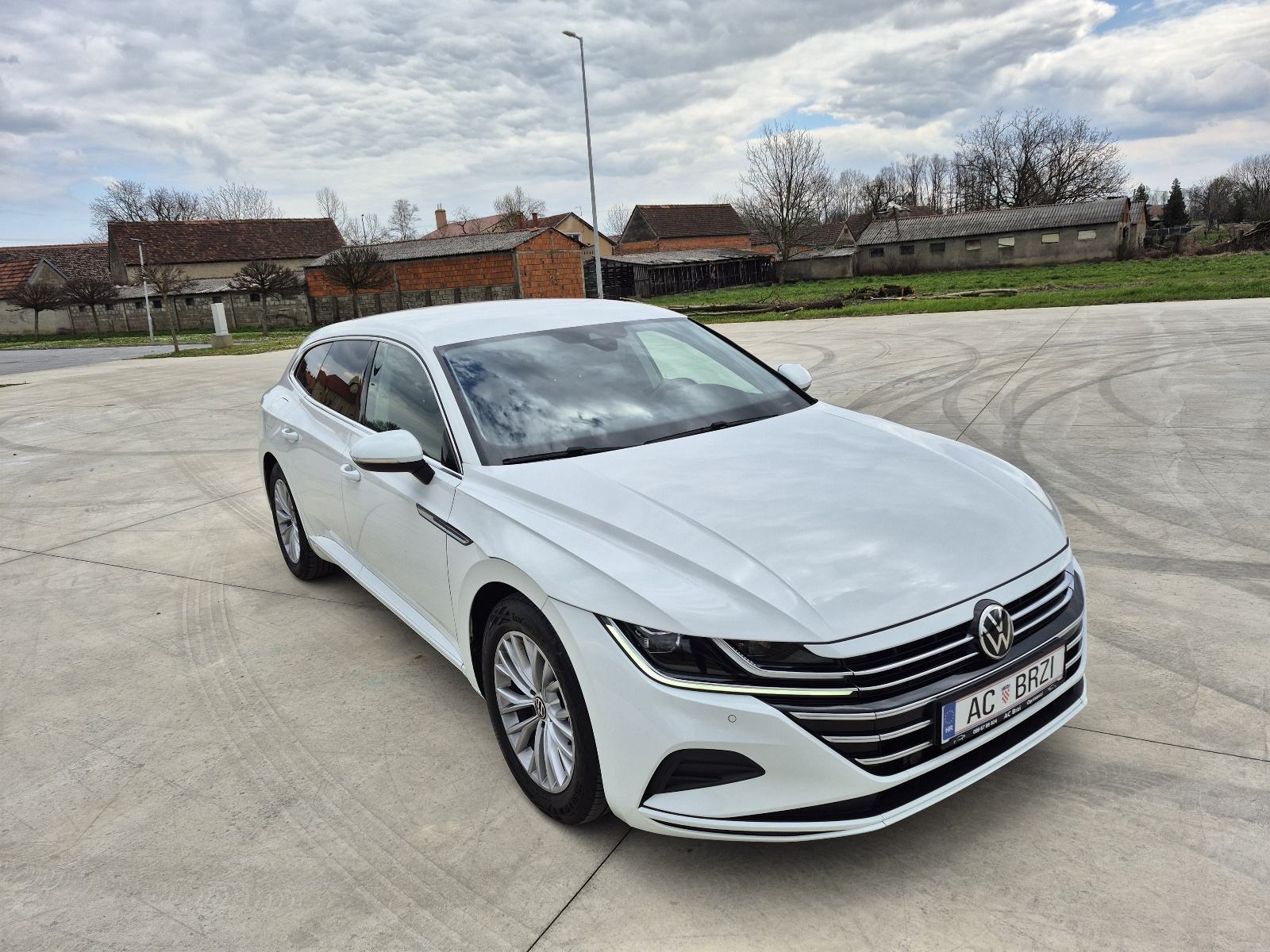 VW Arteon ShootingBrake 2,0 TDI DSG,Virtual,radar,el.kuka,navigacija, fotografija 11