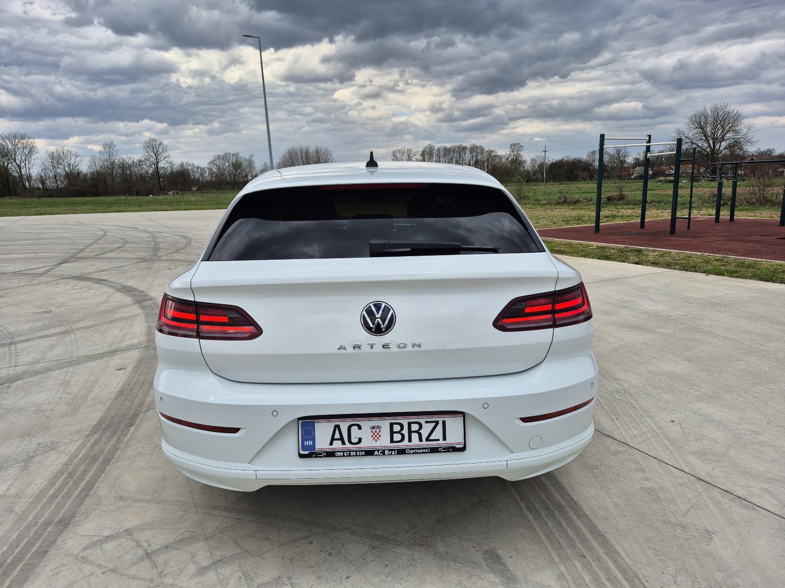 VW Arteon ShootingBrake 2,0 TDI DSG,Virtual,radar,el.kuka,navigacija, fotografija 5