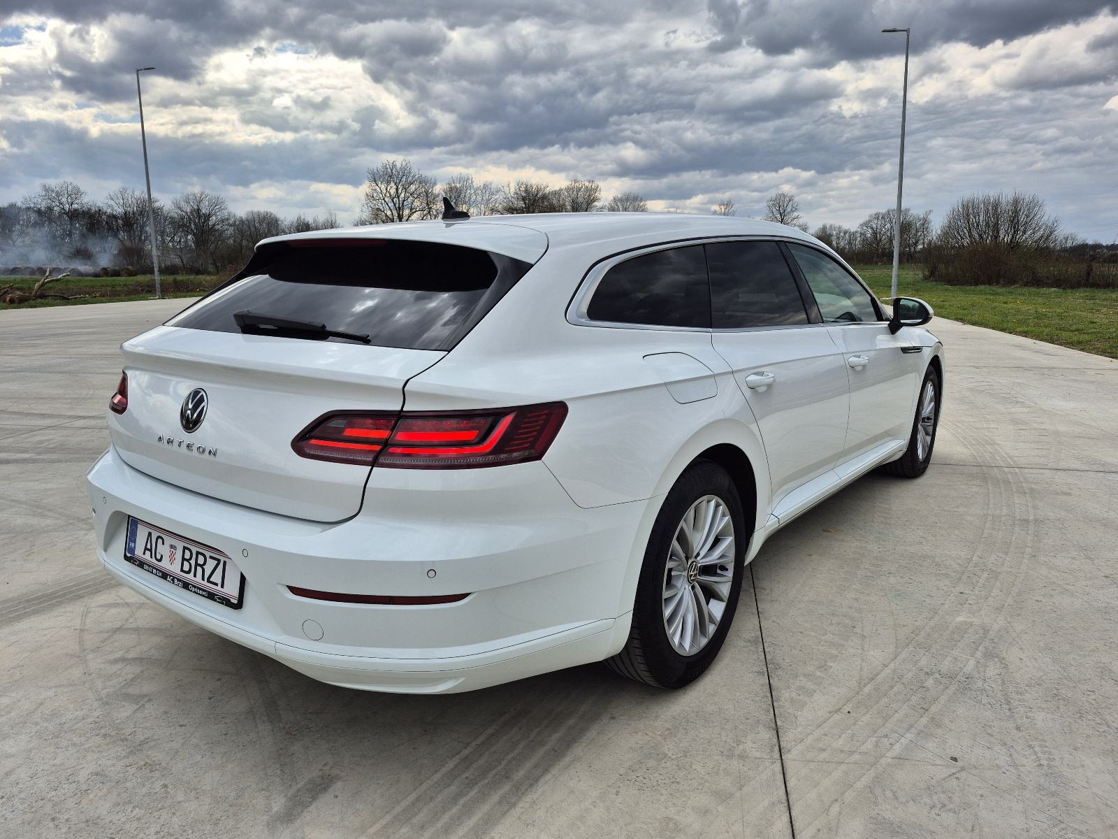 VW Arteon ShootingBrake 2,0 TDI DSG,Virtual,radar,el.kuka,navigacija, fotografija 7