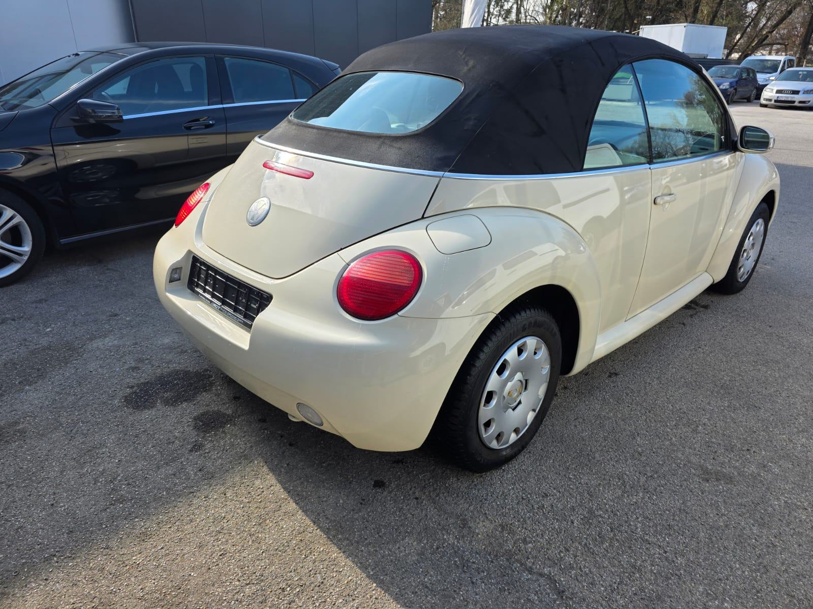 VW Beetle 1,6 Cabrio, fotografija 5