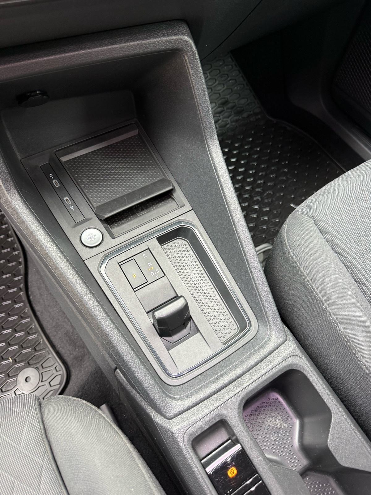 VW Caddy 1,5 TSI automatik DSG, fotografija 9