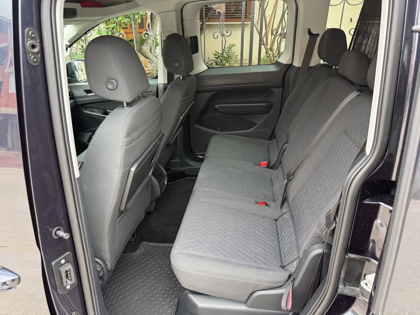 VW Caddy 1,5 TSI automatik DSG, fotografija 10