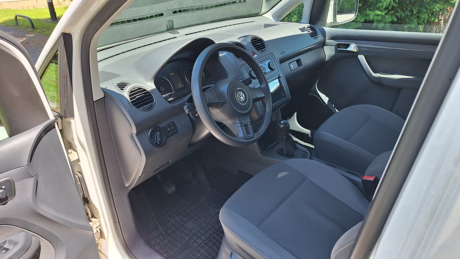 VW Caddy 1.6 TDI 2012.g.Reg.05/27.g.5.sjedala,KLIMA,NAVI,odličan!!!!, fotografija 9