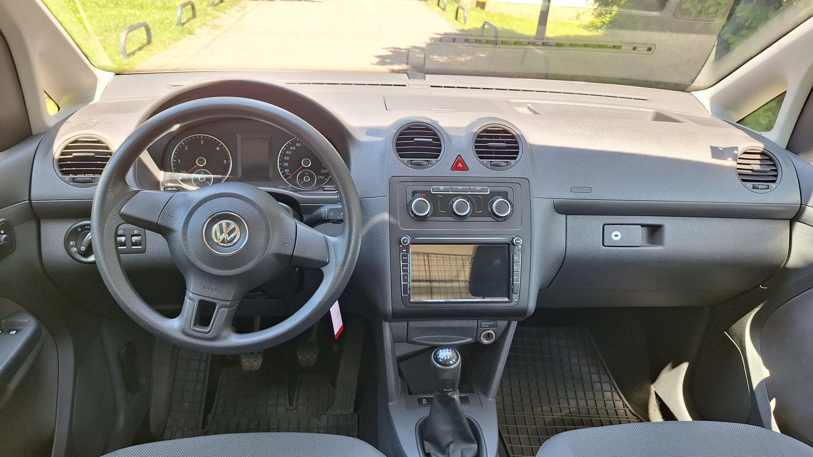 VW Caddy 1.6 TDI 2012.g.Reg.05/27.g.5.sjedala,KLIMA,NAVI,odličan!!!!, fotografija 10
