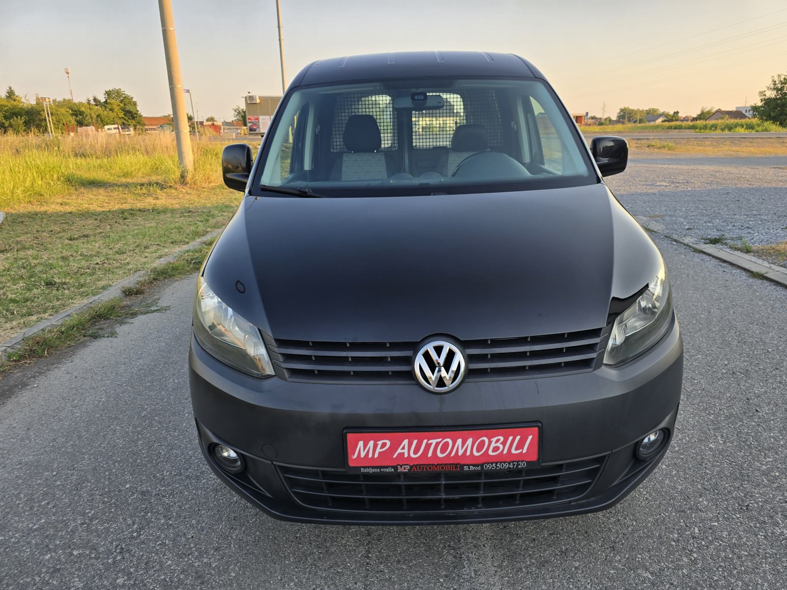 VW Caddy 1,6 TDI-2014gd.md-KLIMA-navigacija,inox pragovi,bč.vrata,KART, fotografija 3
