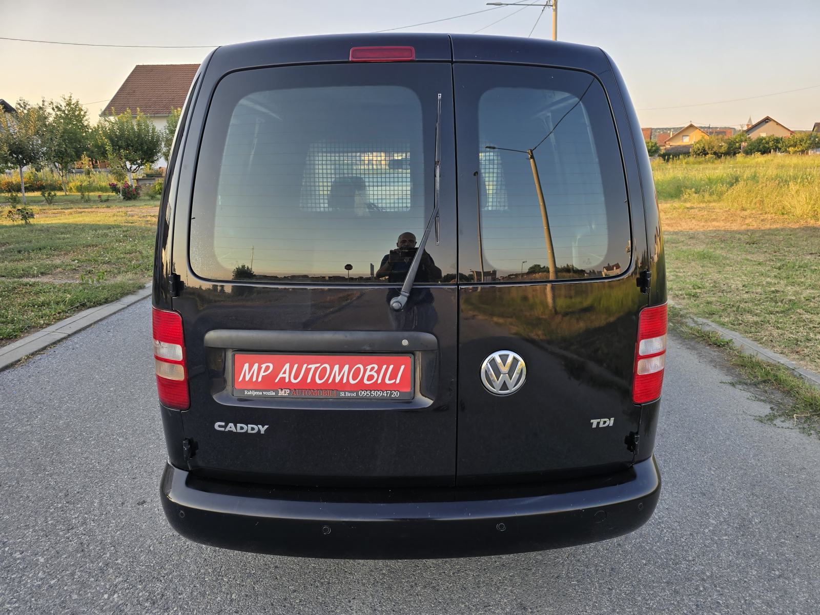 VW Caddy 1,6 TDI-2014gd.md-KLIMA-navigacija,inox pragovi,bč.vrata,KART, fotografija 7