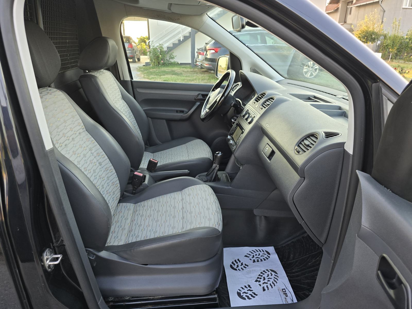 VW Caddy 1,6 TDI-2014gd.md-KLIMA-navigacija,inox pragovi,bč.vrata,KART, fotografija 10