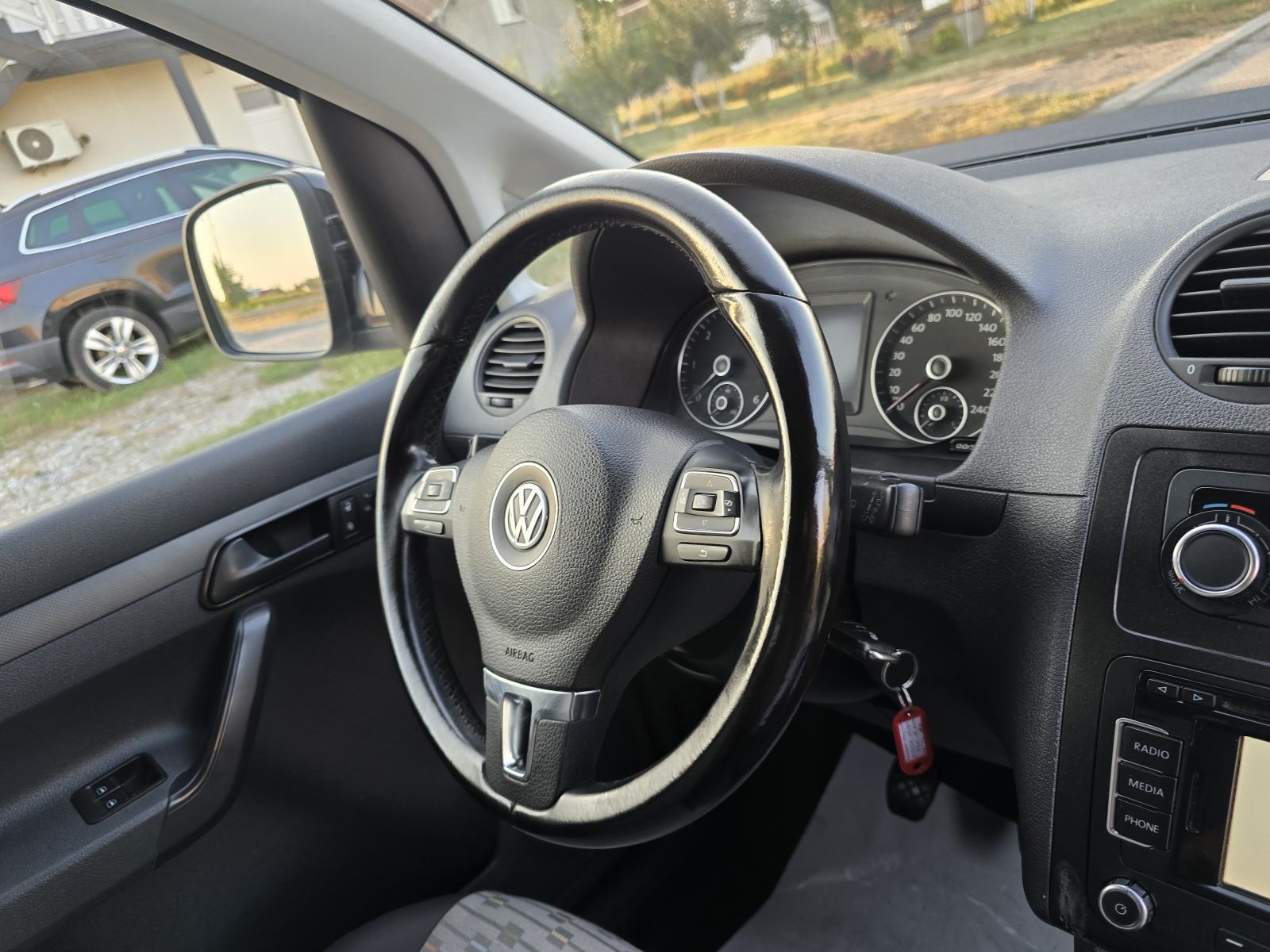 VW Caddy 1,6 TDI-2014gd.md-KLIMA-navigacija,inox pragovi,bč.vrata,KART, fotografija 11