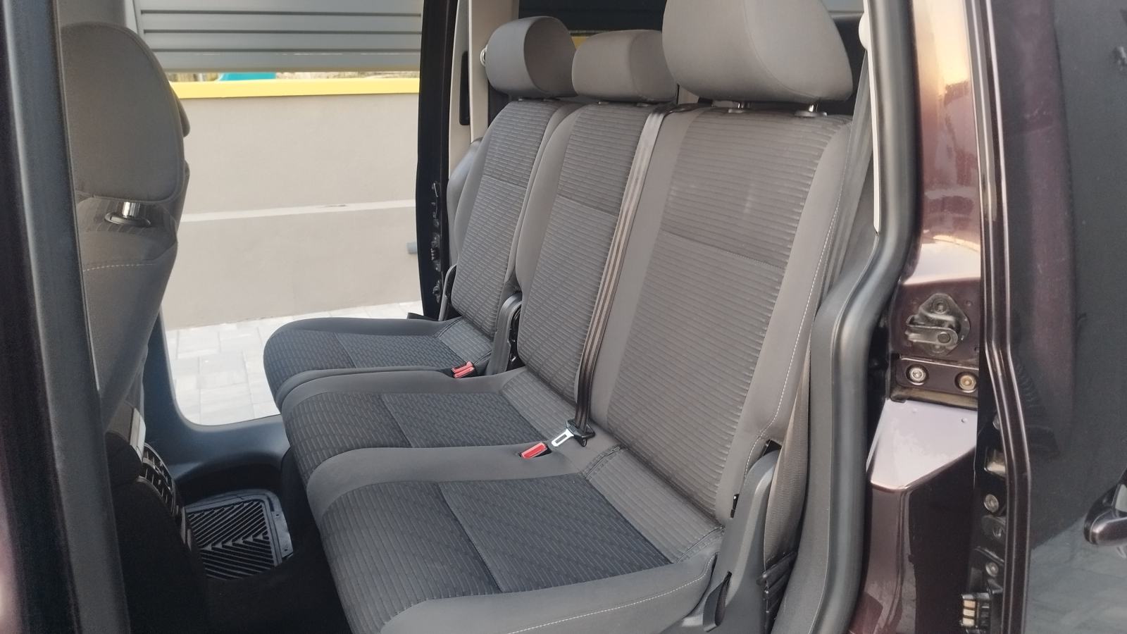 VW Caddy 1,6 TDI LIFE ,PUTNIČKI,7 SJEDALA, fotografija 17