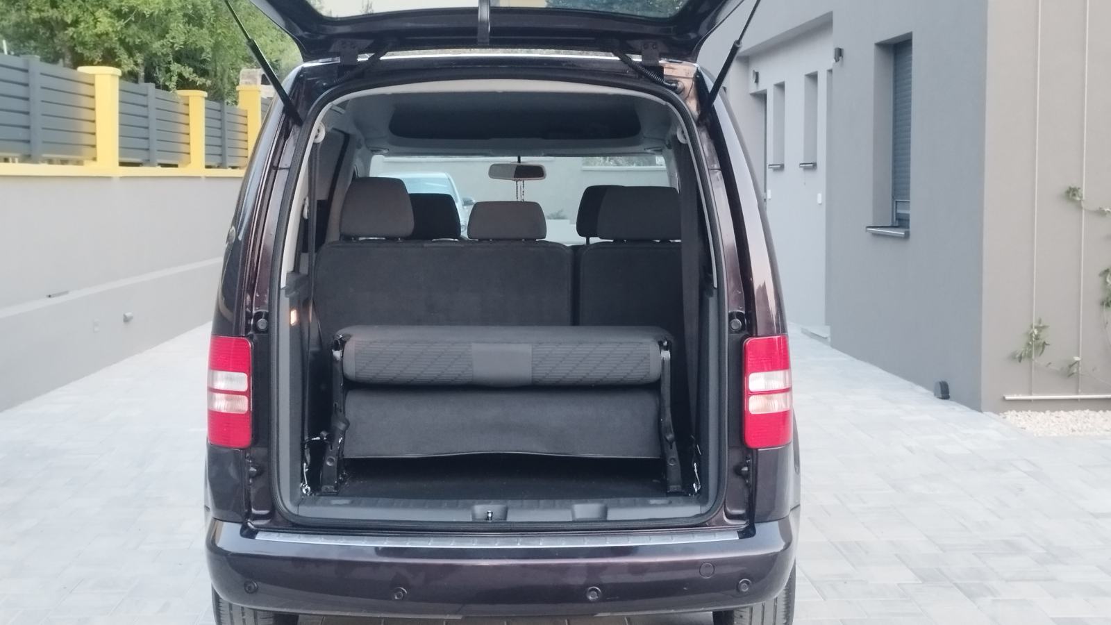 VW Caddy 1,6 TDI LIFE ,PUTNIČKI,7 SJEDALA, fotografija 18