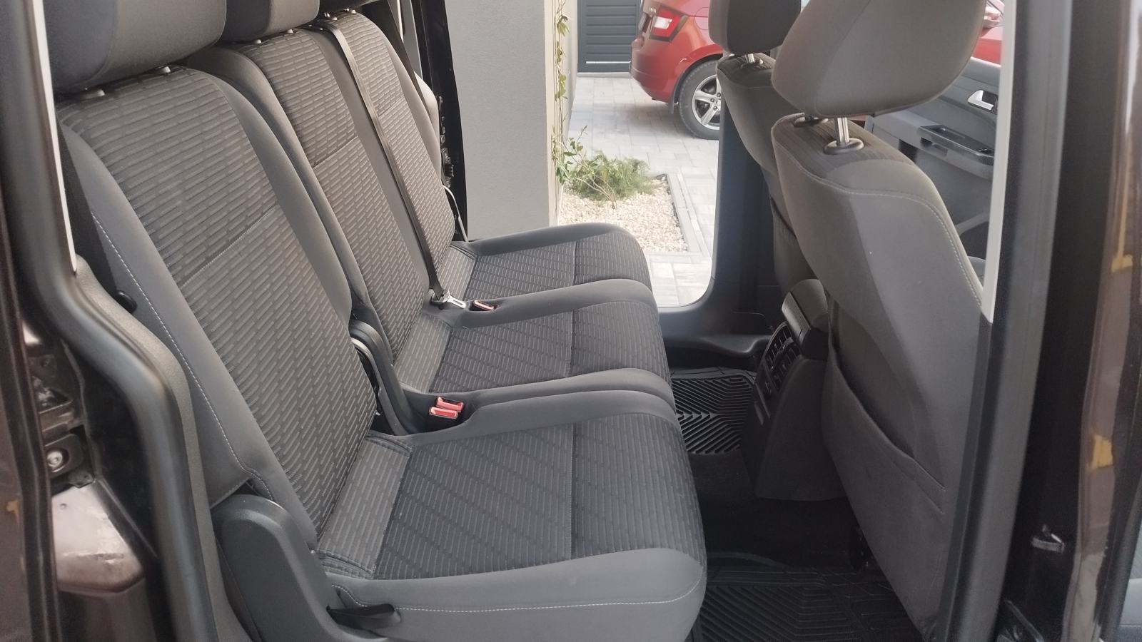 VW Caddy 1,6 TDI LIFE ,PUTNIČKI,7 SJEDALA, fotografija 12