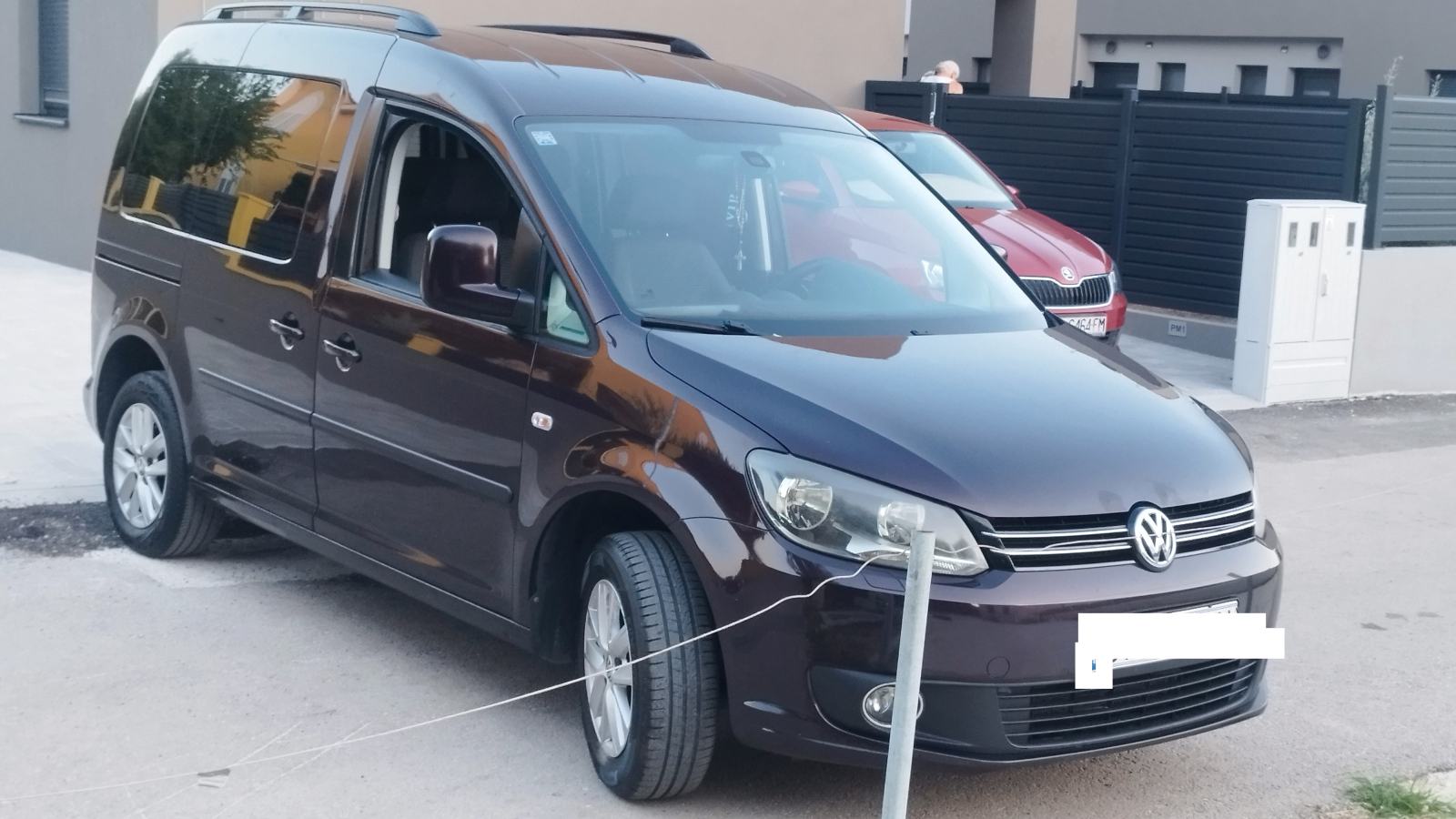 VW Caddy 1,6 TDI LIFE ,PUTNIČKI,7 SJEDALA, fotografija 5