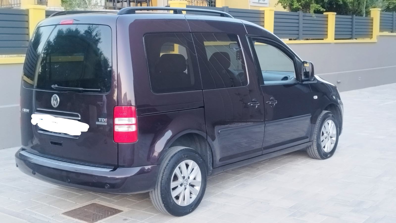 VW Caddy 1,6 TDI LIFE ,PUTNIČKI,7 SJEDALA, fotografija 4
