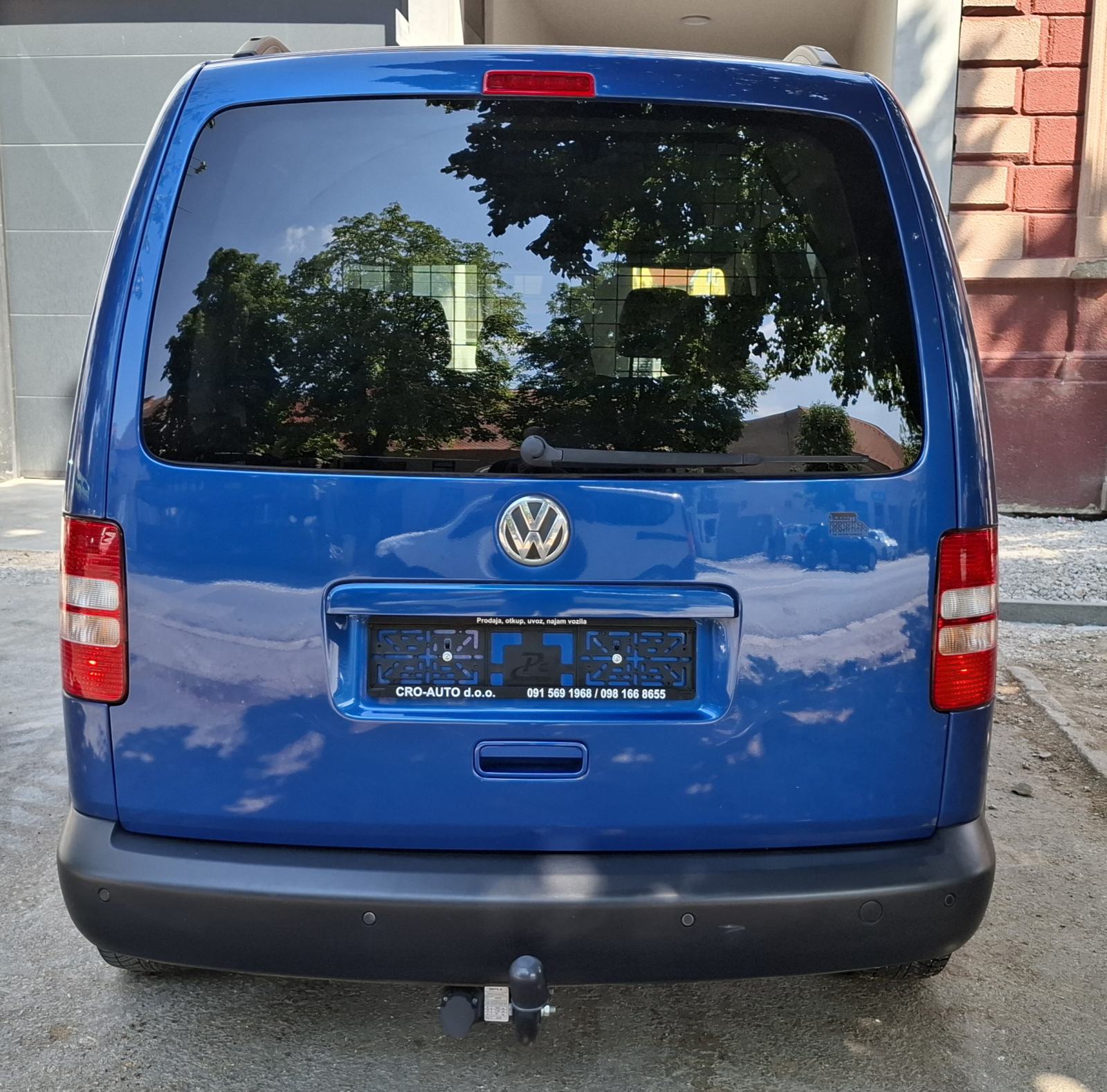 VW Caddy 1,6 TDI; putnički, pet sjedala, klima, kuka, servis. knjižica, fotografija 8