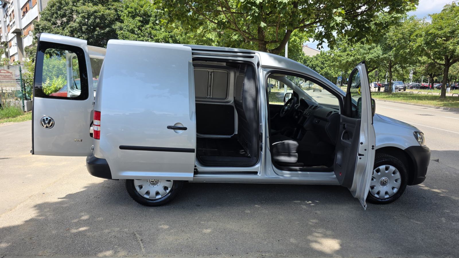 VW Caddy 1,6 TDI, servisna, vel. servis, klima, KAO NOV, fotografija 12