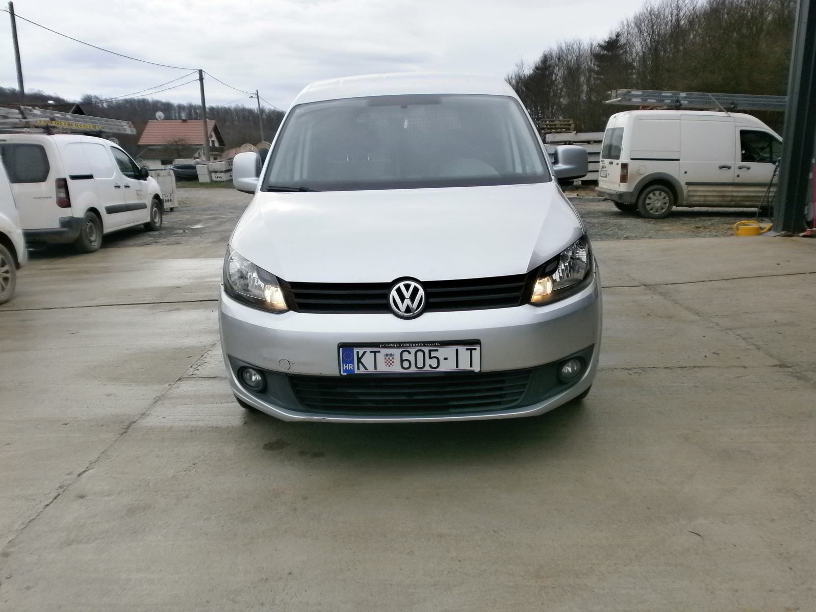 VW Caddy 1,6 TDI moguća zamjena za noviji auto, fotografija 5