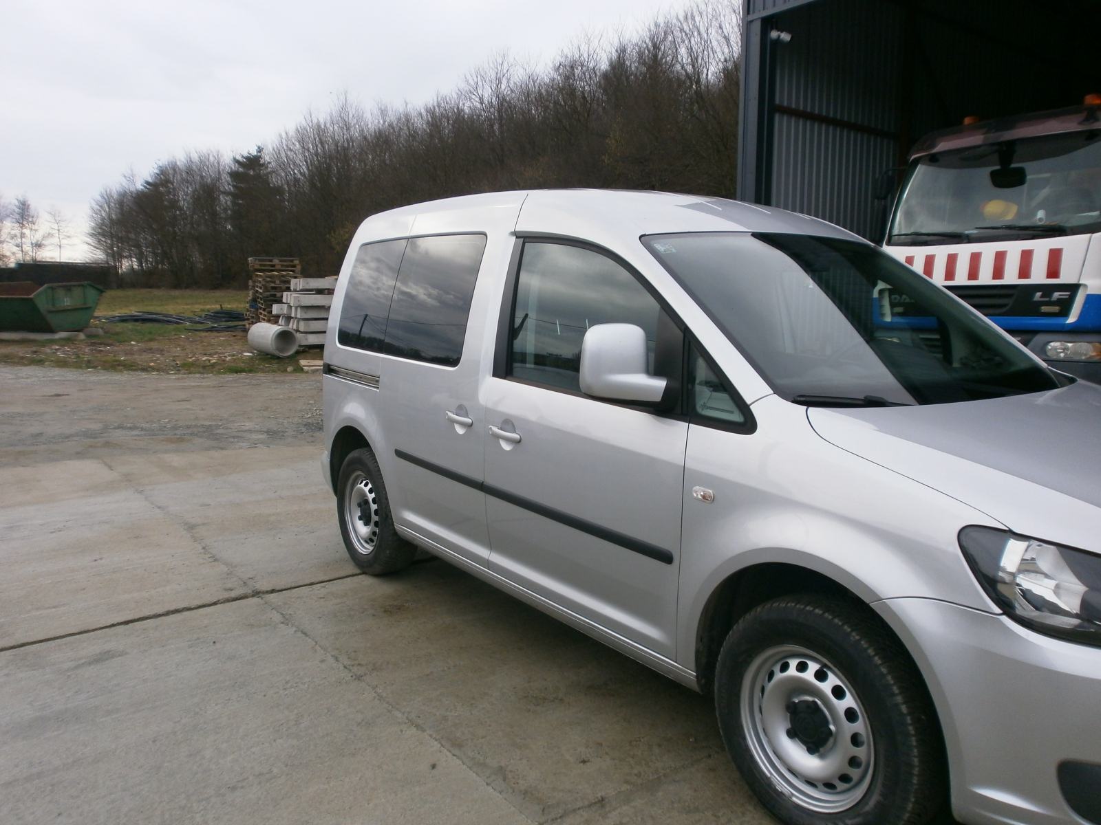 VW Caddy 1,6 TDI moguća zamjena za noviji auto, fotografija 6
