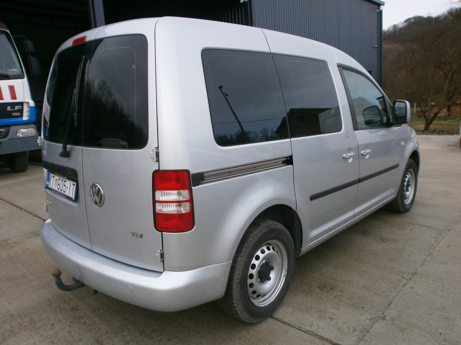 VW Caddy 1,6 TDI moguća zamjena za noviji auto, fotografija 7