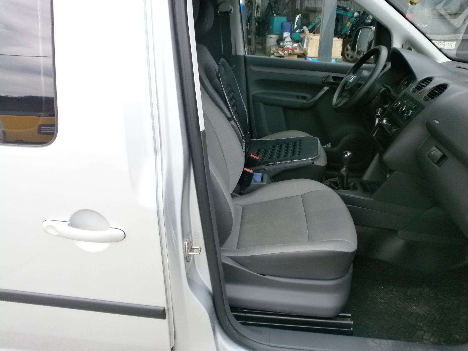VW Caddy 1,6 TDI moguća zamjena za noviji auto, fotografija 11