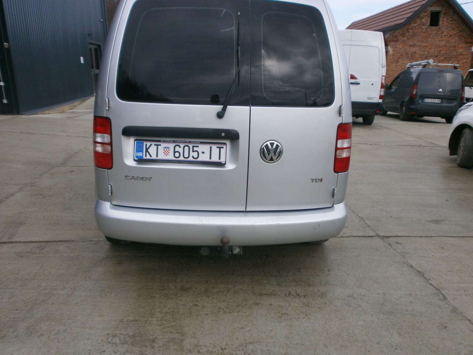 VW Caddy 1,6 TDI moguća zamjena za noviji auto, fotografija 15