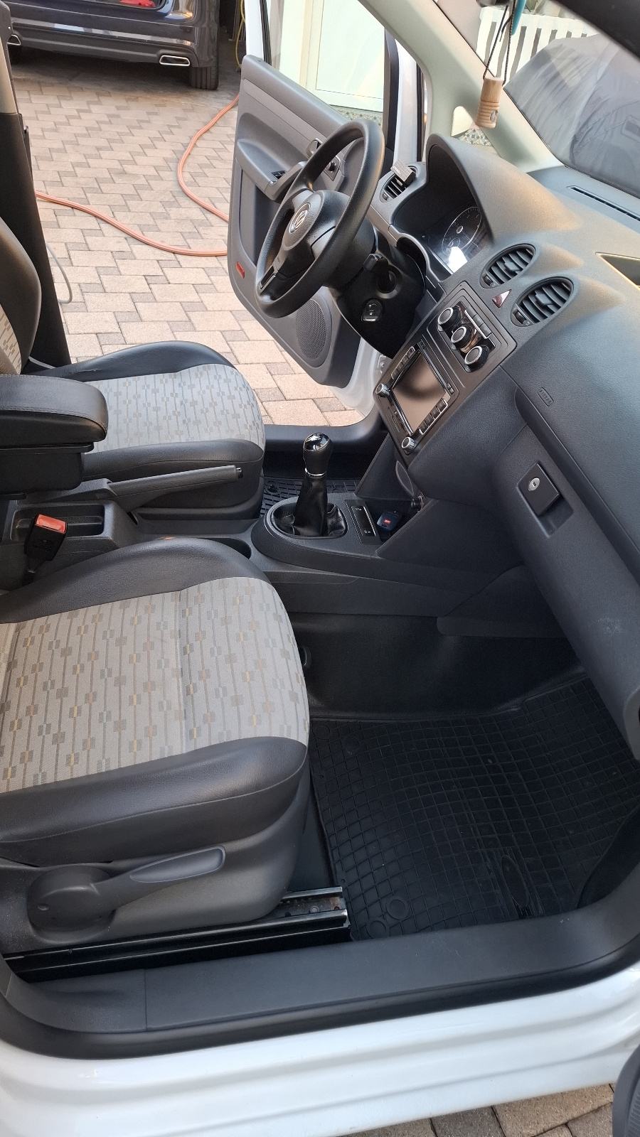 VW CADDY MAXI 1,6 TDI, fotografija 15