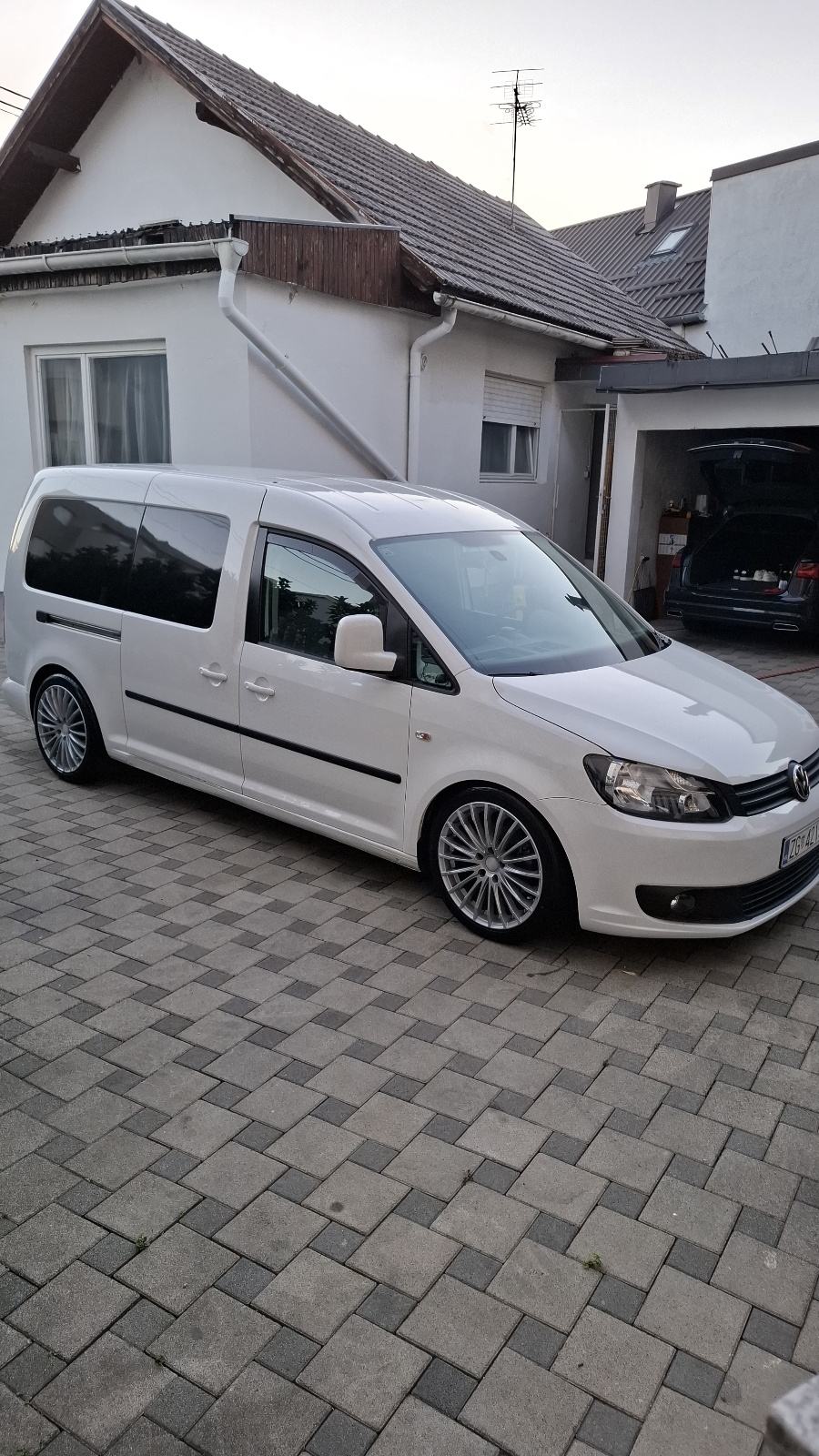 VW CADDY MAXI 1,6 TDI, fotografija 13