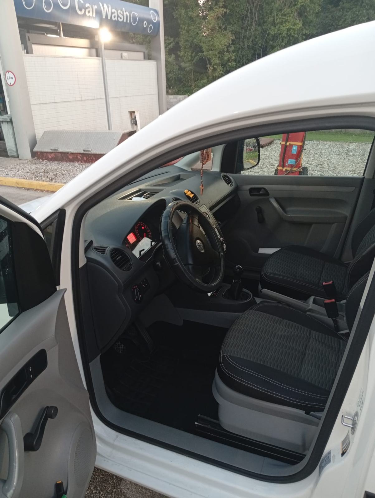 VW Caddy 1,9 TDI, fotografija 8