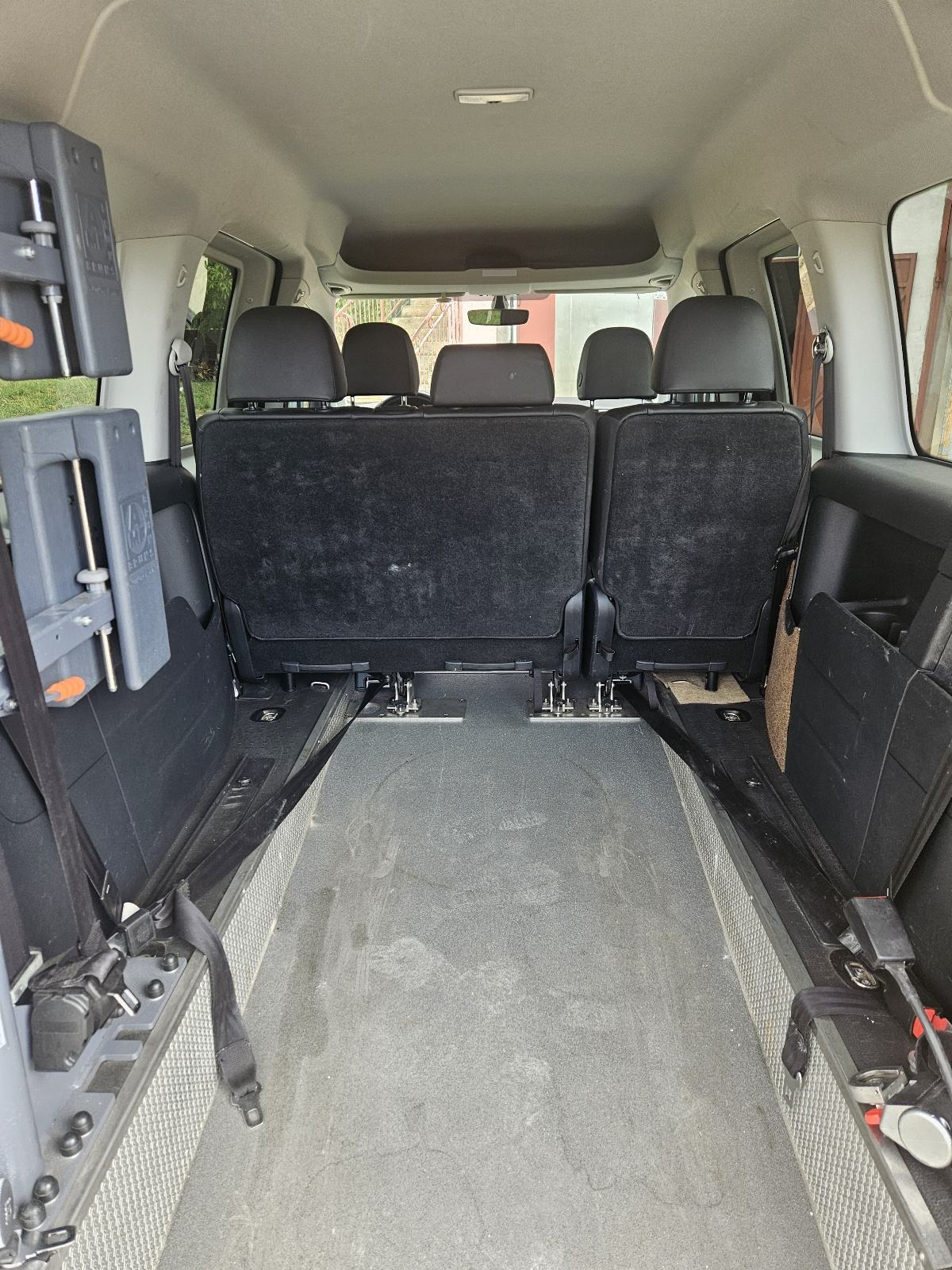 VW Caddy 2,0 sa rampom, fotografija 8