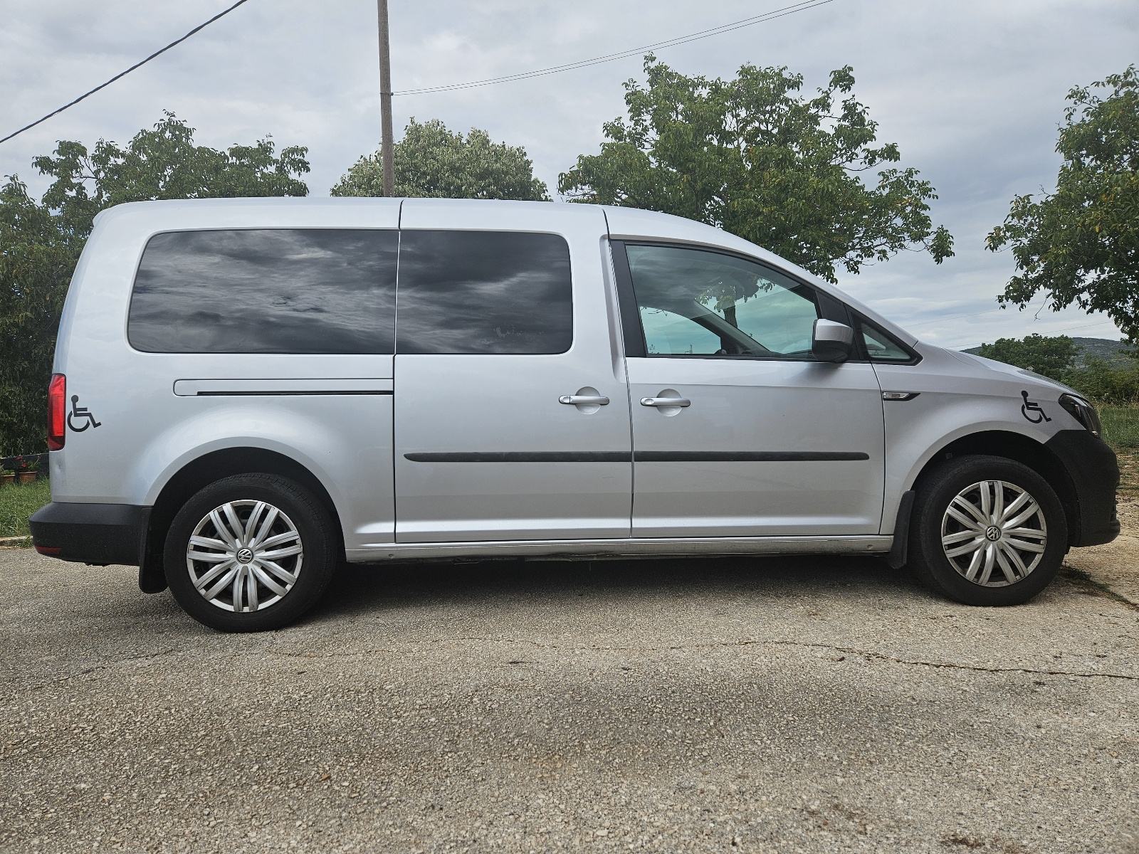 VW Caddy 2,0 sa rampom, fotografija 4