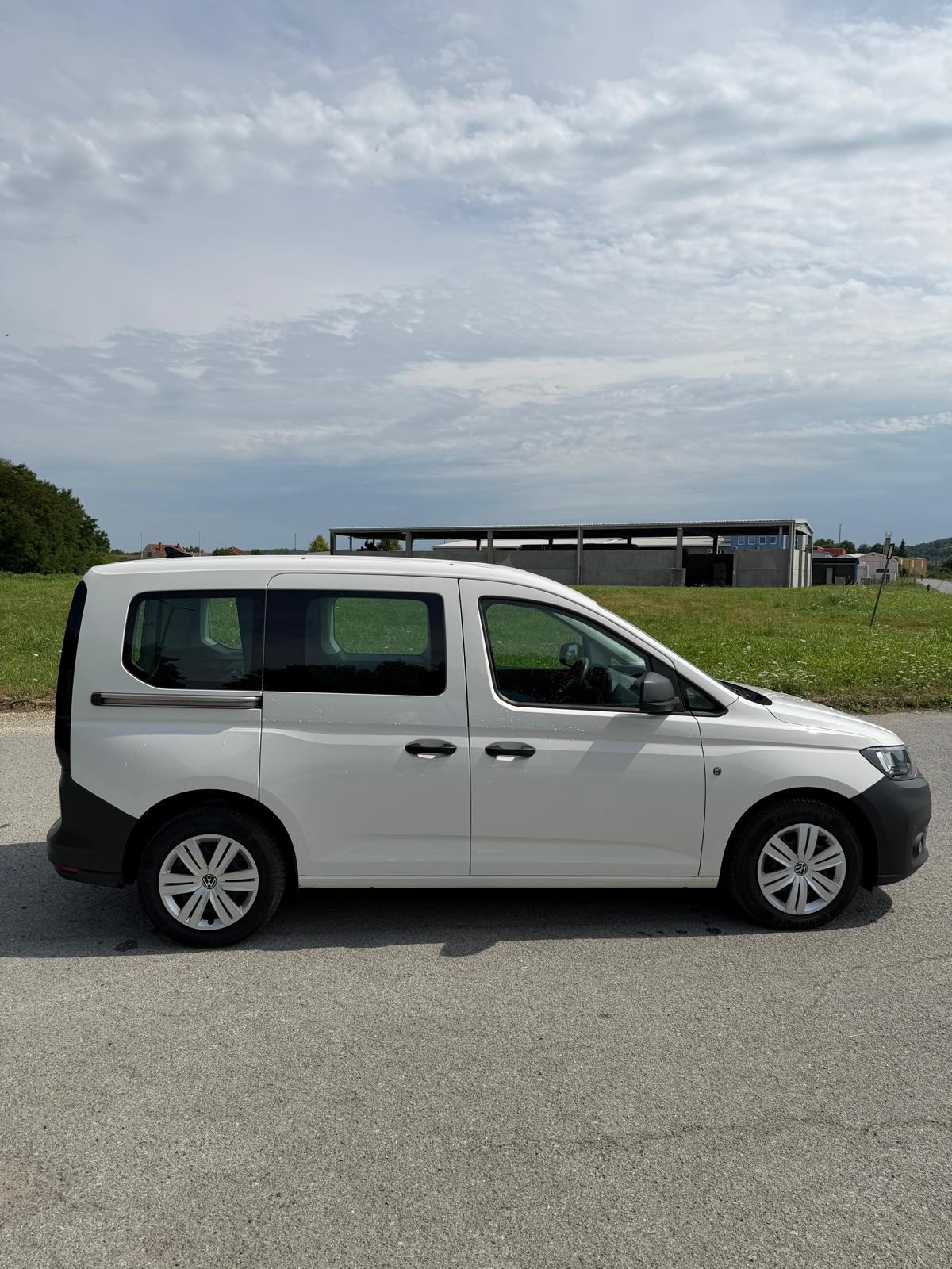 VW Caddy 2,0, fotografija 5