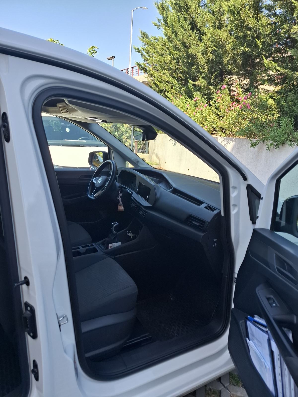 VW Caddy 2,0, fotografija 11